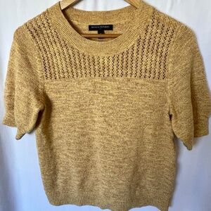 Banana Republic Mustard Yellow Short-Sleeve Sweater Size: Small
